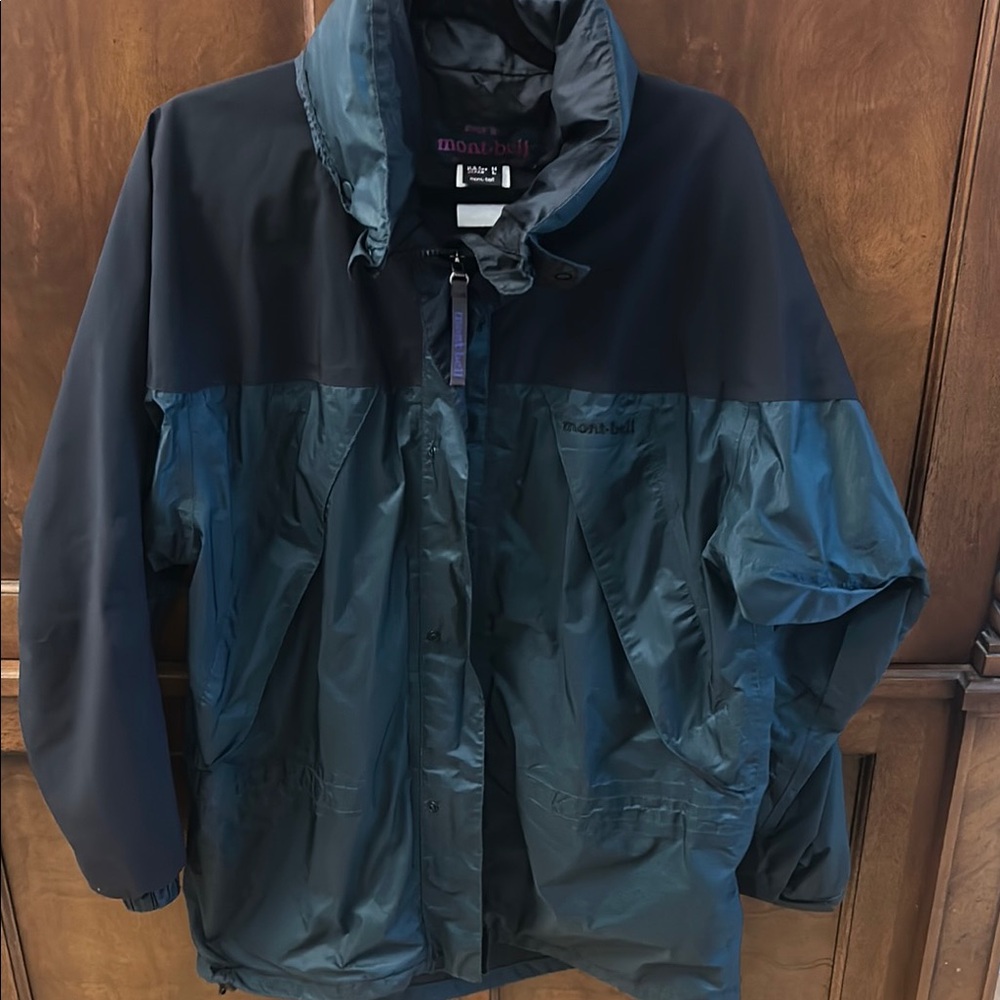 MontBell Men's Black and Blue Performance Jacket